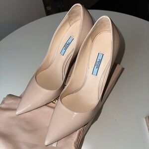 PRADA - Nude Saffiano Leather pumps. IT 38.5